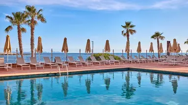 Universal Hotel Romantica