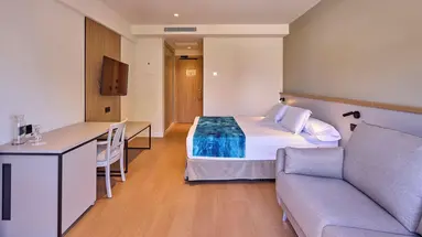 Universal Hotel Romantica