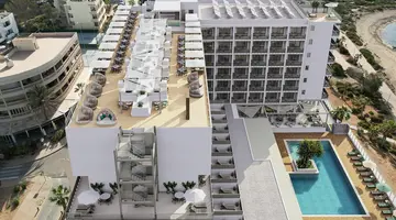 Universal Hotel Romantica
