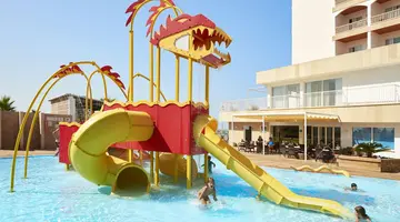 Universal Hotel Romantica