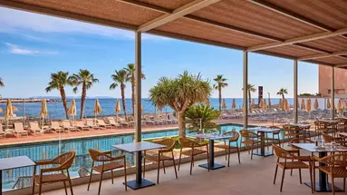 Universal Hotel Romantica