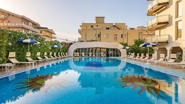 UNIVERSAL HOTEL