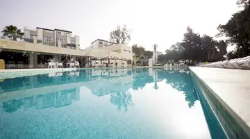 Urban Valley Resort and Spa