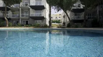 Urban Valley Resort & Spa