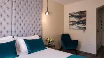 URBAN VALLEY RESORT & SPA