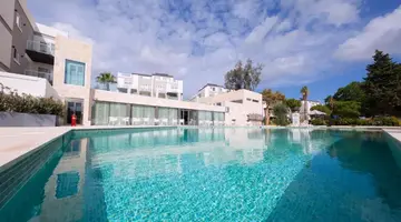 URBAN VALLEY RESORT & SPA