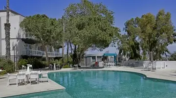 Urban Valley Resort & Spa