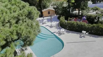 Urban Valley Resort & Spa