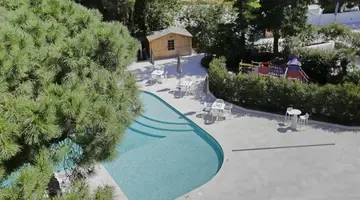 Urban Valley Resort & Spa