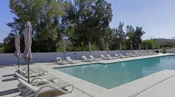 Urban Valley Resort & Spa