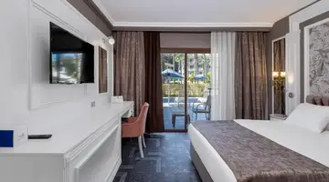 Utopia Resort And Residence