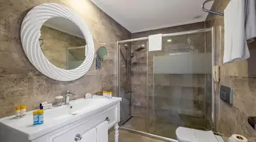 Utopia Resort And Residence