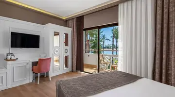 Utopia Resort And Residence