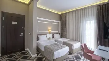 UTOPIA RESORT & RESIDENCE