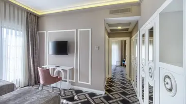 UTOPIA RESORT & RESIDENCE