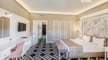 UTOPIA RESORT & RESIDENCE