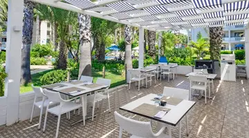 UTOPIA RESORT & RESIDENCE