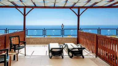 UTOPIA WORLD DE LUXE HOTEL