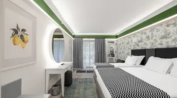 UTOPIA WORLD DE LUXE HOTEL
