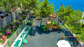 UTOPIA WORLD DE LUXE HOTEL