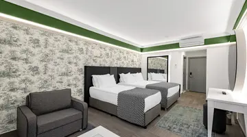 UTOPIA WORLD DE LUXE HOTEL