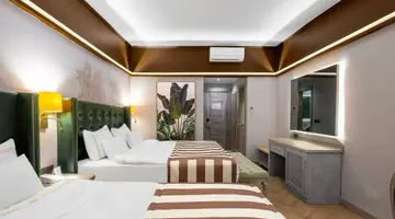UTOPIA WORLD DE LUXE HOTEL