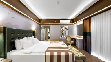 UTOPIA WORLD DE LUXE HOTEL
