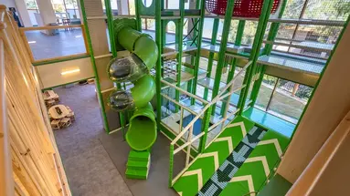 UTOPIA WORLD DE LUXE HOTEL