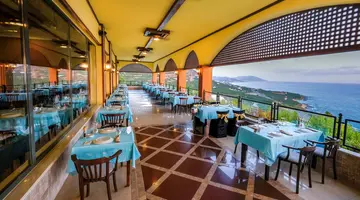UTOPIA WORLD DE LUXE HOTEL