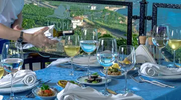 UTOPIA WORLD DE LUXE HOTEL