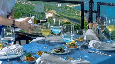 UTOPIA WORLD DE LUXE HOTEL