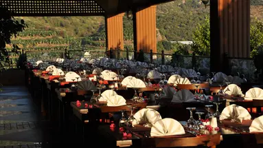 UTOPIA WORLD DE LUXE HOTEL