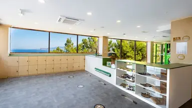 UTOPIA WORLD DE LUXE HOTEL