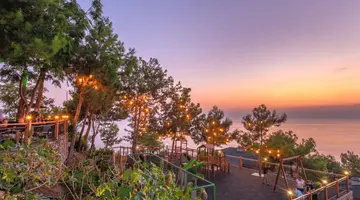 UTOPIA WORLD DE LUXE HOTEL