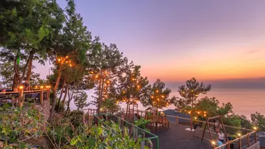 UTOPIA WORLD DE LUXE HOTEL