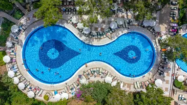 UTOPIA WORLD DE LUXE HOTEL