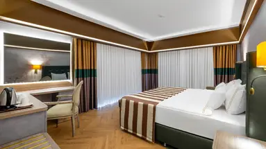 UTOPIA WORLD DE LUXE HOTEL