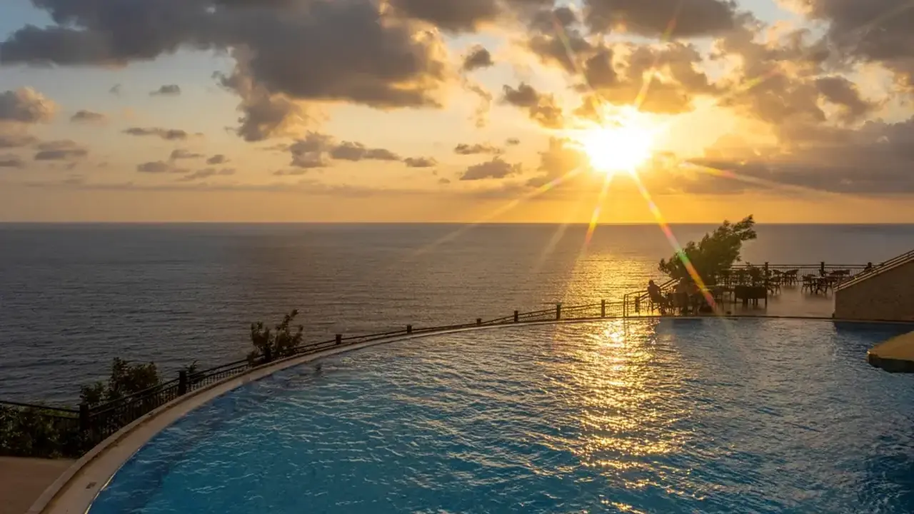 UTOPIA WORLD DE LUXE HOTEL