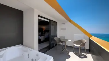 UTOPIA WORLD DE LUXE HOTEL