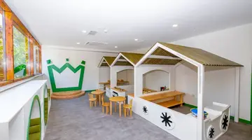 UTOPIA WORLD DE LUXE HOTEL