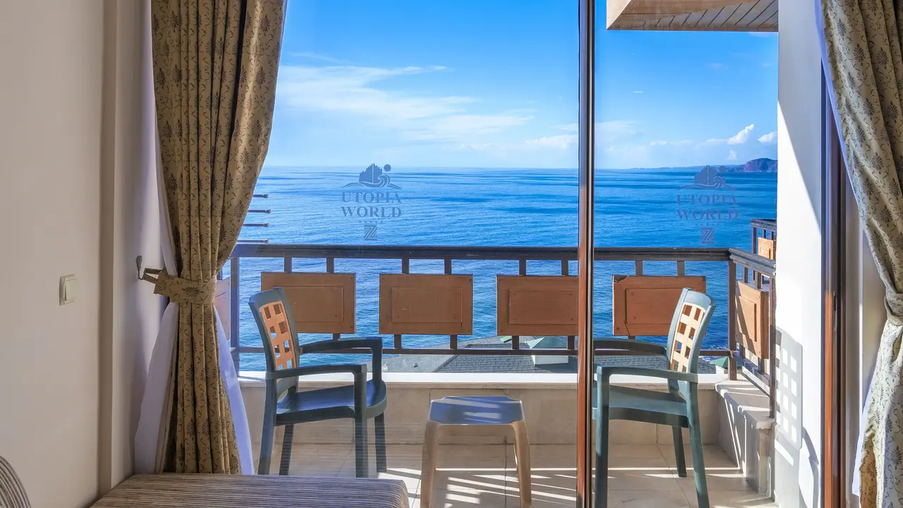 UTOPIA WORLD DE LUXE HOTEL