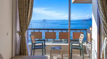 UTOPIA WORLD DE LUXE HOTEL