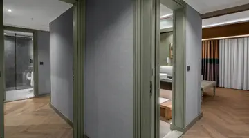 UTOPIA WORLD DE LUXE HOTEL