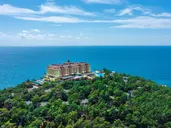UTOPIA WORLD DE LUXE HOTEL