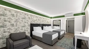 UTOPIA WORLD DE LUXE HOTEL