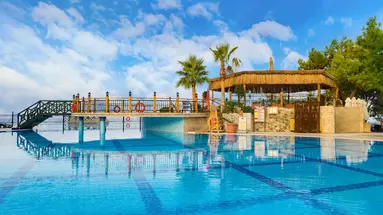UTOPIA WORLD DE LUXE HOTEL
