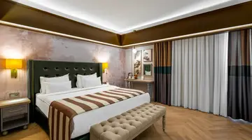 UTOPIA WORLD DE LUXE HOTEL