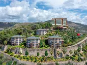 UTOPIA WORLD DE LUXE HOTEL