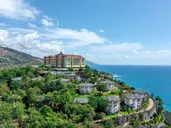 UTOPIA WORLD DE LUXE HOTEL