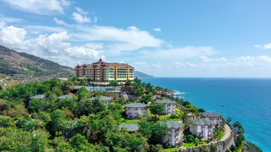 UTOPIA WORLD DE LUXE HOTEL